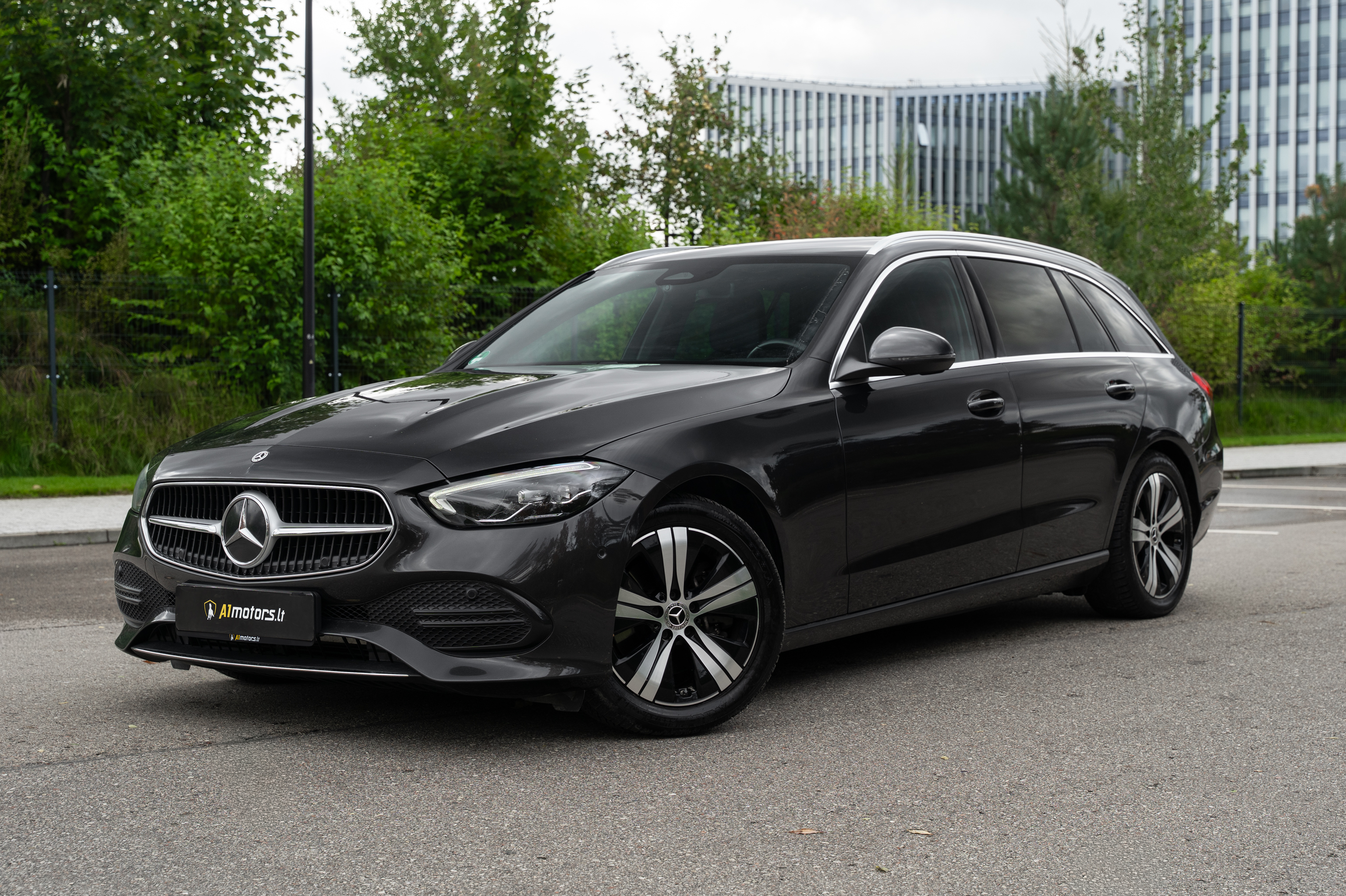 Mercedes-Benz C200